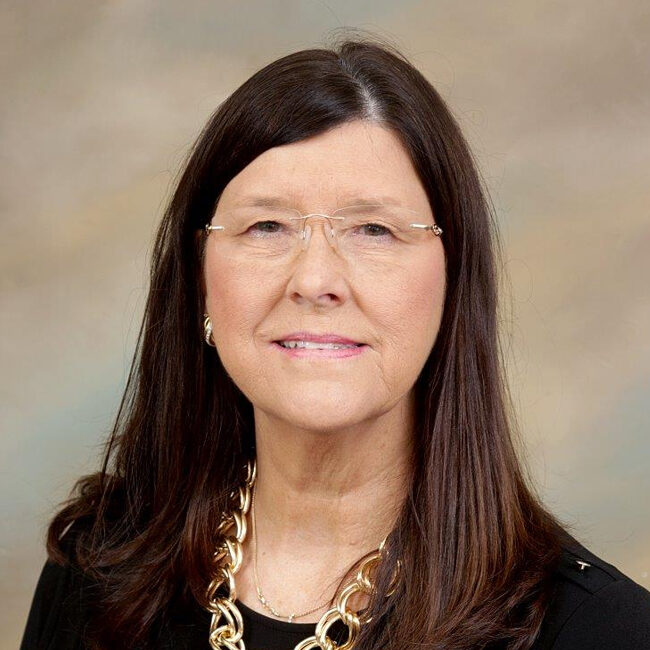 BCH-Headshots_0013_Denise-Amoroso